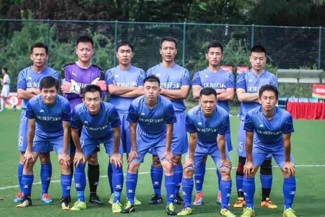 米勒压哨绝杀黄蜂险胜活塞 火箭大胜马刺27分