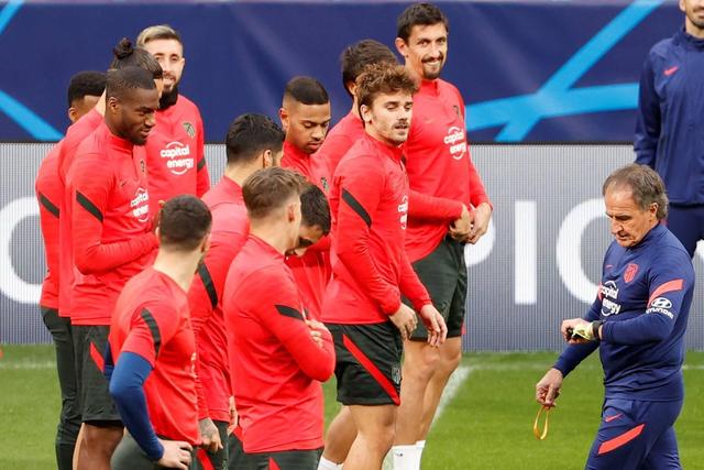 萨林杰22+16吉伦沃特32+8+13 深圳克山东9连胜